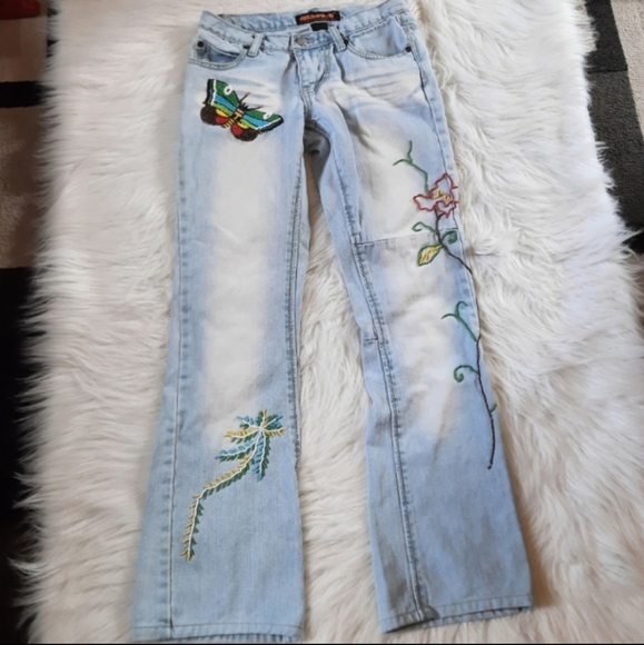 VINTAGE Beaded Dollhouse Jeans - Picture 3 of 15